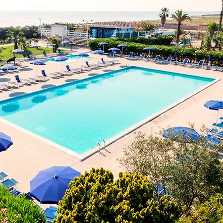 Отель African Beach