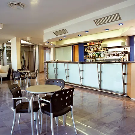 Отель African Beach