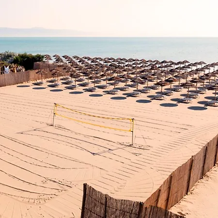 African Beach Отель 3*