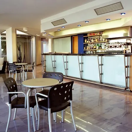 African Beach Отель 3*