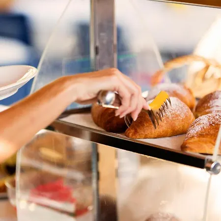 African Beach Отель 3*