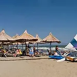 Отель African Beach Манфредония
