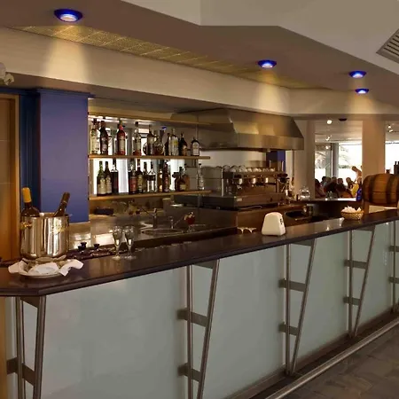 African Hotel-residence 酒店 3*